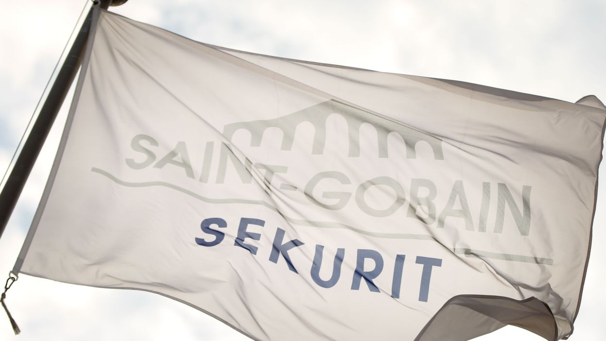 
Saint-Gobain инвестирует EUR€19 млн в свой завод автомобильных стекол в Кенитре